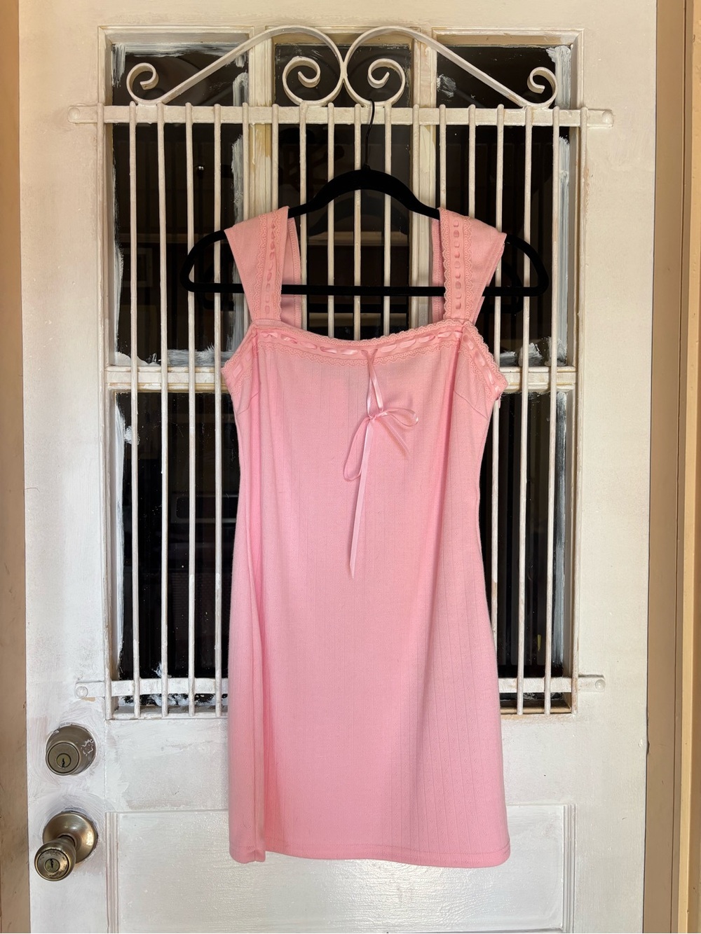 Vintage Forever 21 Pink Women’s Sleeveless Mini Dress with Bow